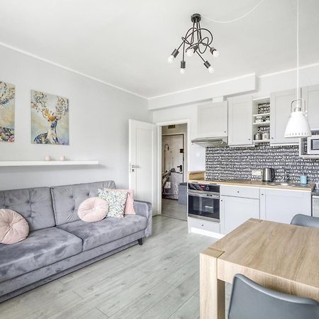 Gama Home Kondratowicza18 Βαρσοβία Εξωτερικό φωτογραφία